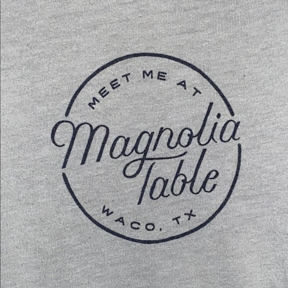 Magnolia Table Short Sleeve Tee Adult Size Large 🔥 YB7 - Picture 2 of 4
